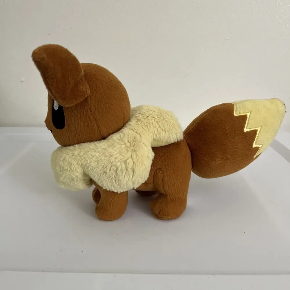 Tomy pokemon eevee